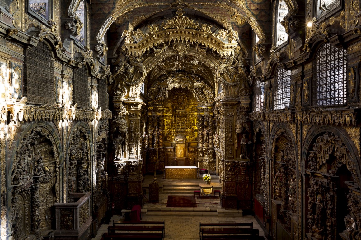 igreja-santa-clara-gold-interior